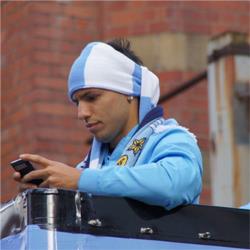 Should Manchester  City keep Sergio Aguero?