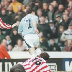 #PLmoments - Georgi Kinkladze wonder goal vs Southampton, 1996